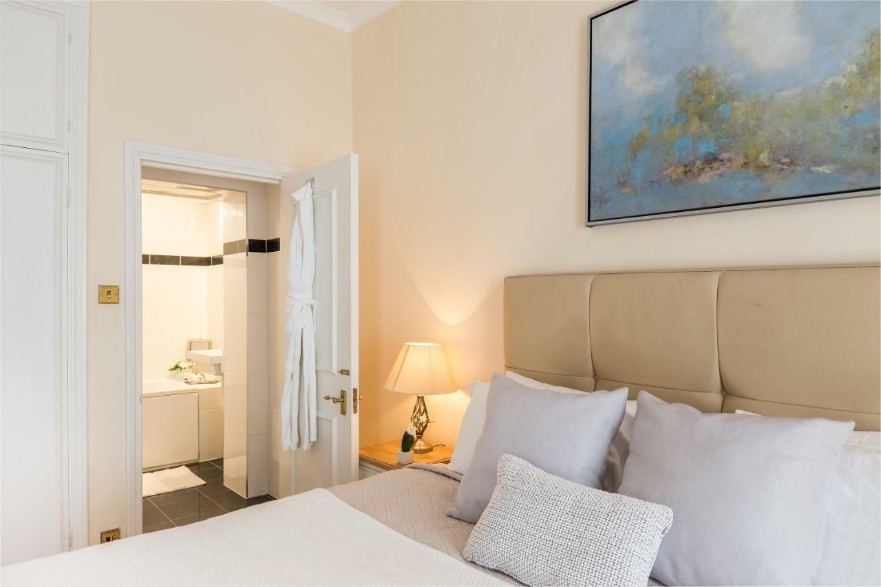 Park Lane Apartments/shaw House * Londra
